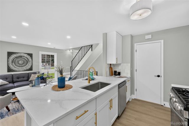 23435 Stonehenge Boulevard, Novi, MI 48375
