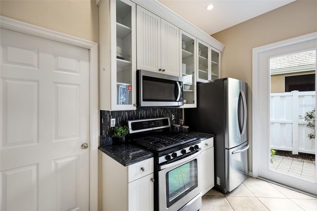 8728 52ND DRIVE E, Bradenton, FL 34211