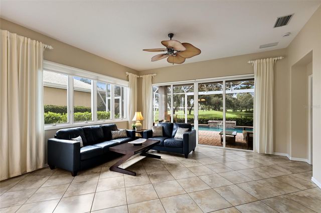 8728 52ND DRIVE E, Bradenton, FL 34211