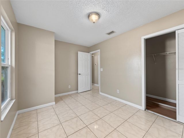 2429 CENTENNIAL BOULEVARD, Leesburg, FL 34748