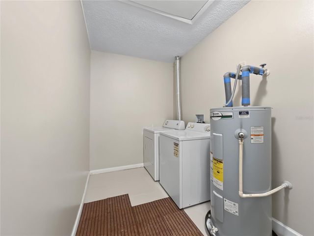 2429 CENTENNIAL BOULEVARD, Leesburg, FL 34748