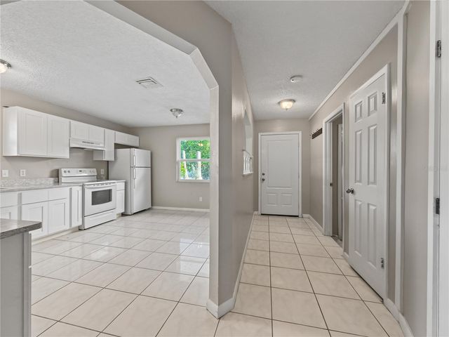 2429 CENTENNIAL BOULEVARD, Leesburg, FL 34748