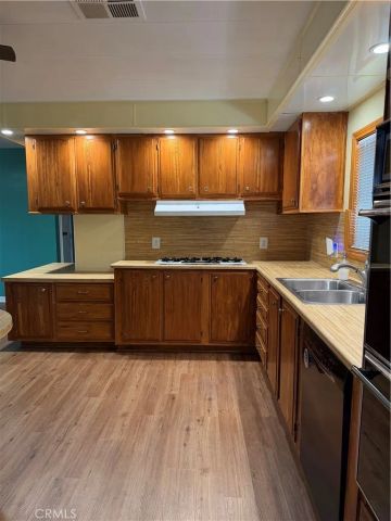 1400 S Sunkist 31, Anaheim, CA 92806