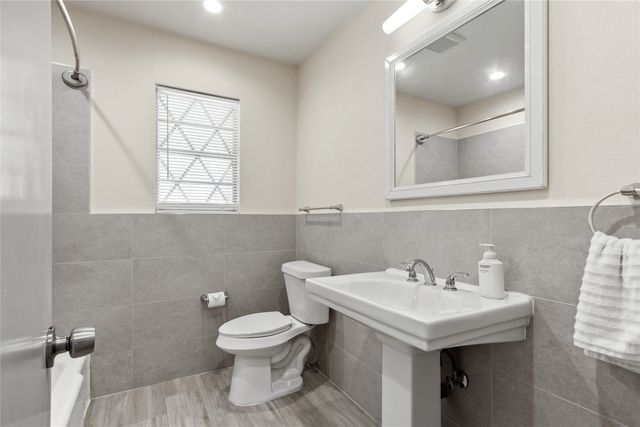 2425 Morningside Drive, Garland, TX 75041