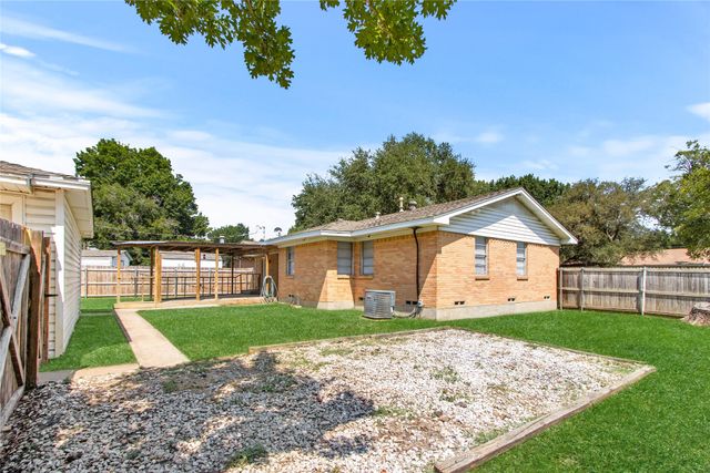 2425 Morningside Drive, Garland, TX 75041