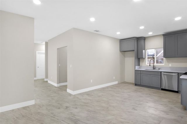 5522 Silver 2, Santa Ana, CA 92703