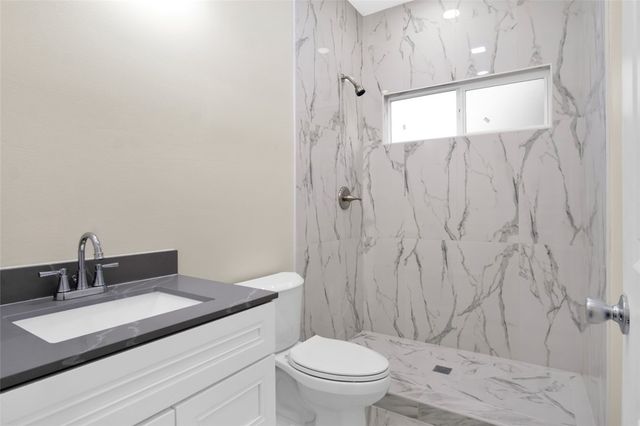 5522 Silver 2, Santa Ana, CA 92703