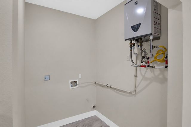 5522 Silver 2, Santa Ana, CA 92703