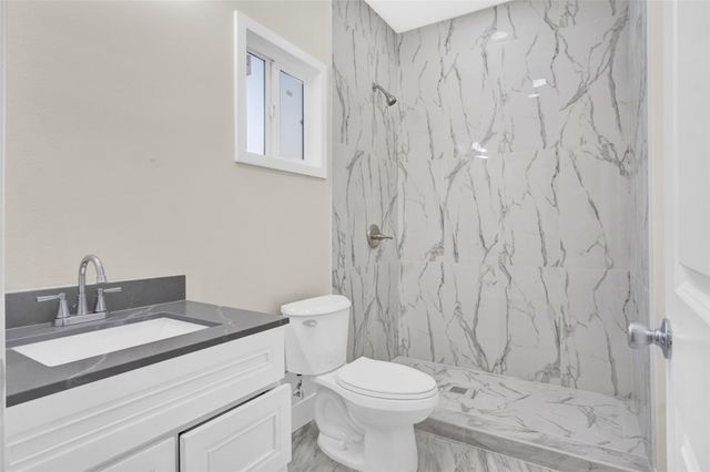 5522 Silver 2, Santa Ana, CA 92703