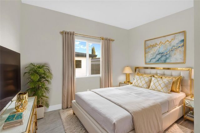 5522 Silver 2, Santa Ana, CA 92703