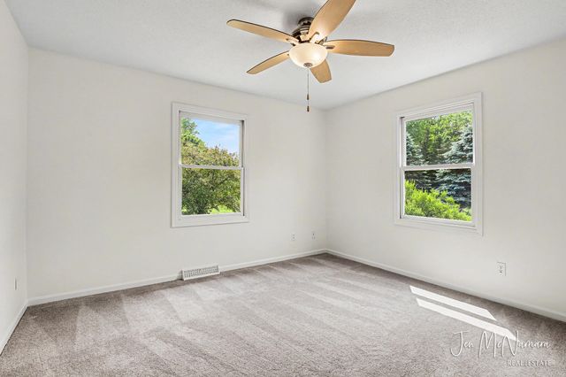 4050 Rector Street NE, Rockford, MI 49341