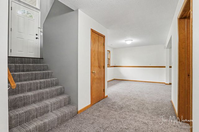 4050 Rector Street NE, Rockford, MI 49341
