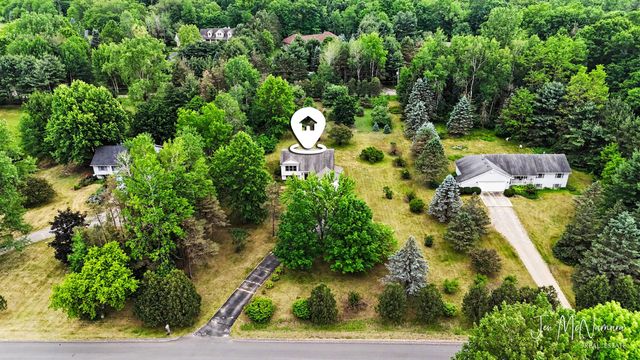 4050 Rector Street NE, Rockford, MI 49341