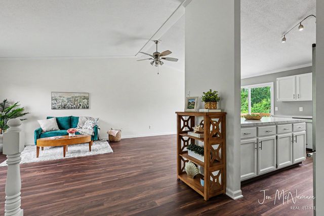 4050 Rector Street NE, Rockford, MI 49341