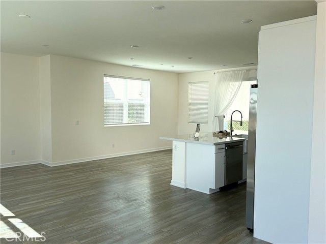 15820 Caterpillar, Fontana, CA 92336