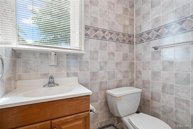 5839 Yale Street, Westland, MI 48185
