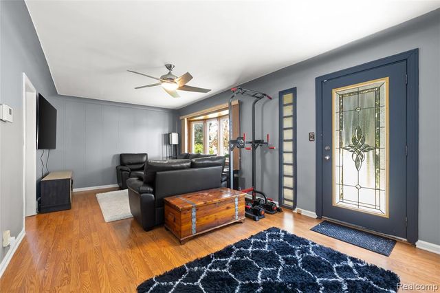 5839 Yale Street, Westland, MI 48185