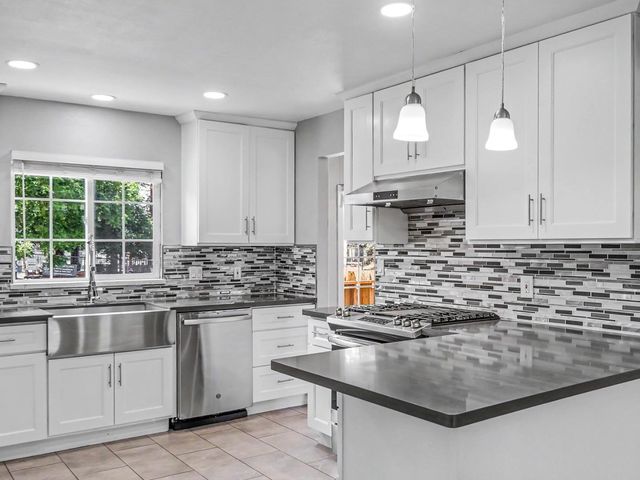 2901 Moss Hollow Drive 2901, San Jose, CA 95121