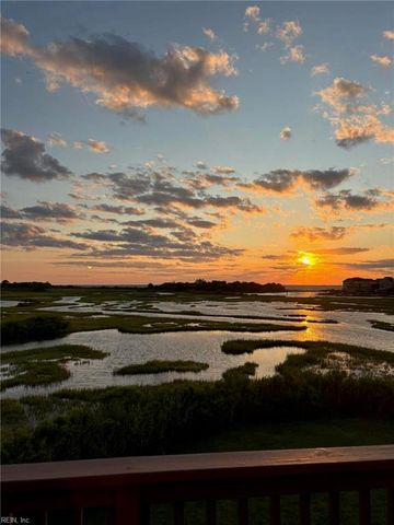 21 Mizzen CIR, Hampton, VA 23664