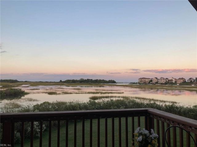 21 Mizzen CIR, Hampton, VA 23664