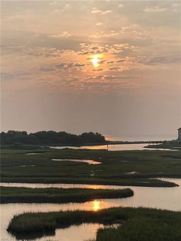 21 Mizzen CIR, Hampton, VA 23664