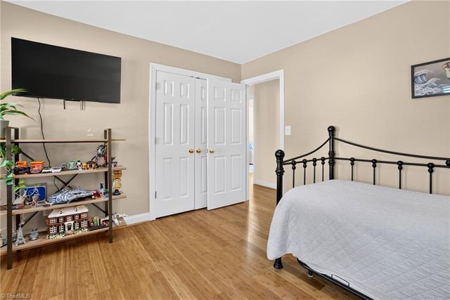 704 Glendevon Court N, Whitsett, NC 27377