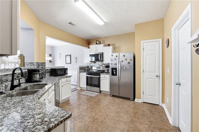 729 Mountain Laurel Drive, Canton, GA 30114