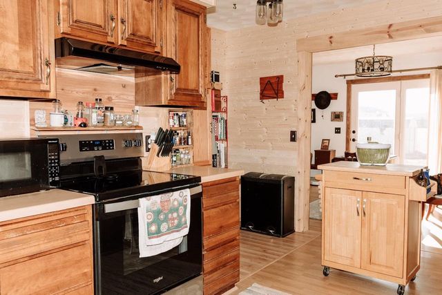 1202 E Iowa Street, Prairie Du Chien, WI 53821