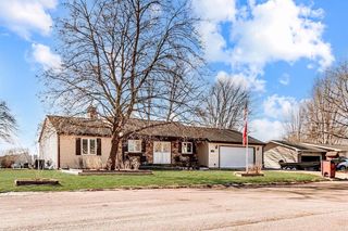 1202 E Iowa Street, Prairie Du Chien, WI 53821