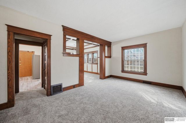 1430 S 10th Street, Lincoln, NE 68502