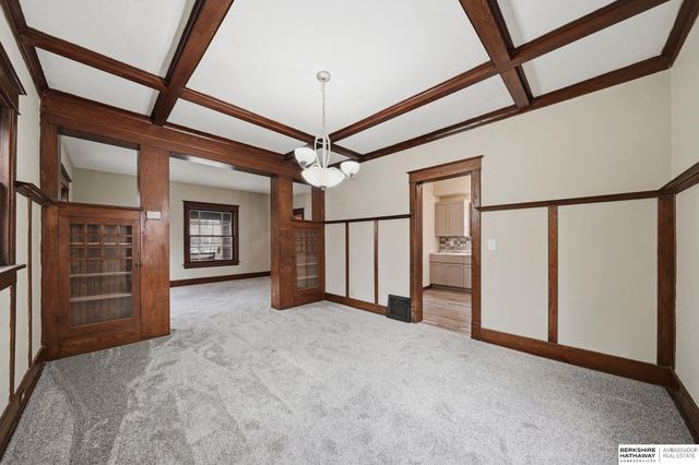 1430 S 10th Street, Lincoln, NE 68502