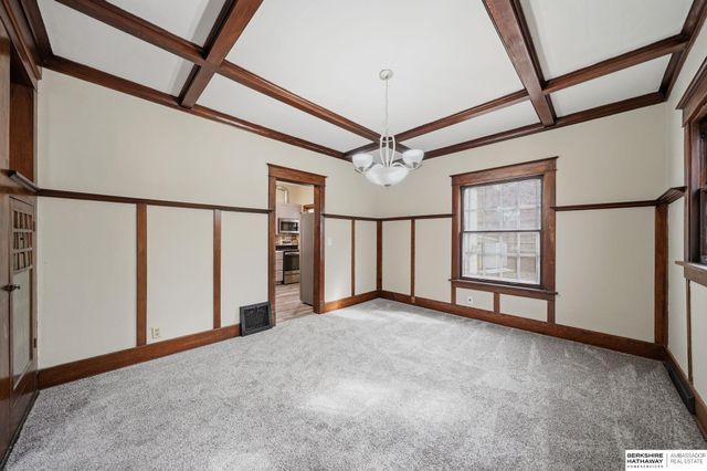 1430 S 10th Street, Lincoln, NE 68502