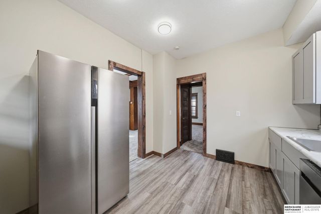 1430 S 10th Street, Lincoln, NE 68502