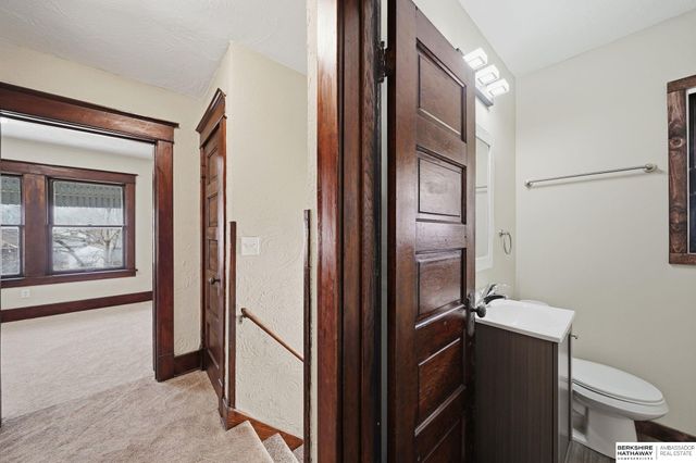 1430 S 10th Street, Lincoln, NE 68502