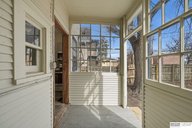 1430 S 10th Street, Lincoln, NE 68502