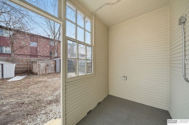 1430 S 10th Street, Lincoln, NE 68502