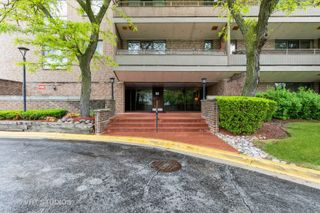 5 E Carriageway Drive 209, Hazel Crest, IL 60429