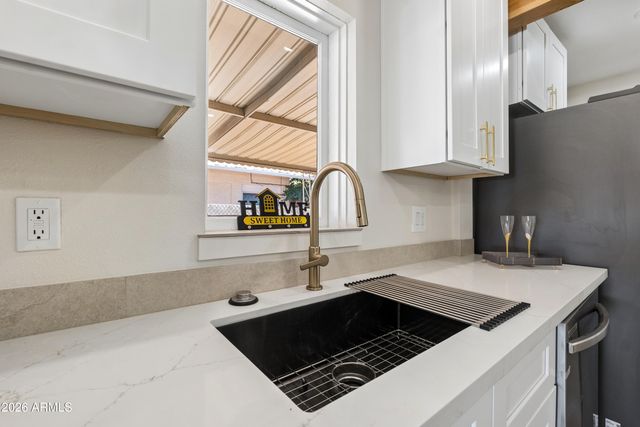 2534 N RICHLAND Street, Phoenix, AZ 85006