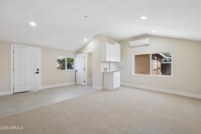 2534 N RICHLAND Street, Phoenix, AZ 85006