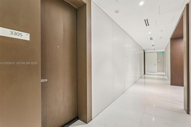 300 Biscayne Boulevard Way 3305W, Miami, FL 33131