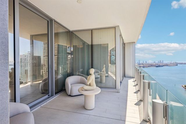 300 Biscayne Boulevard Way 3305W, Miami, FL 33131