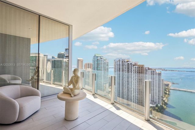300 Biscayne Boulevard Way 3305W, Miami, FL 33131