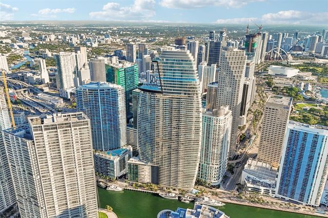 300 Biscayne Boulevard Way 3305W, Miami, FL 33131