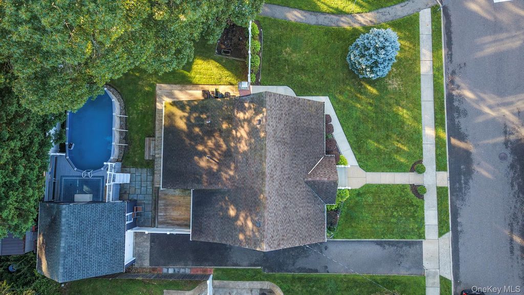 2297 Girard Place, Merrick, NY 11566 — photo 3