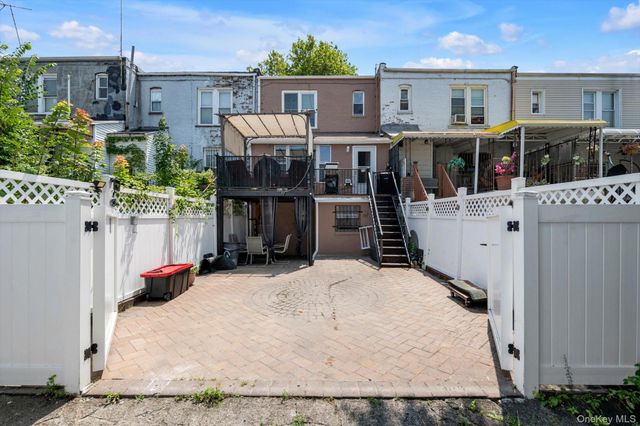 2053 Turnbull Avenue, Bronx, NY 10473