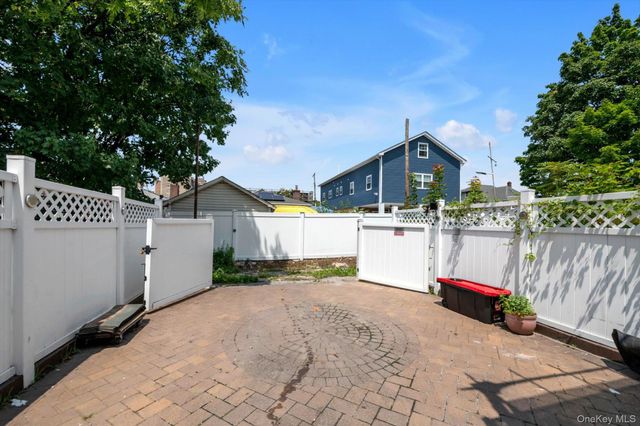 2053 Turnbull Avenue, Bronx, NY 10473