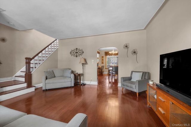 2053 Turnbull Avenue, Bronx, NY 10473