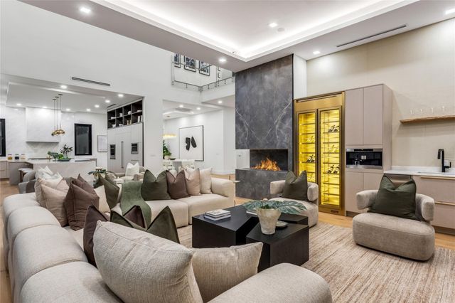 2 Sunset Lane, Lauderdale-By-The-Sea, Pompano Beach, FL 33062