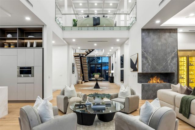 2 Sunset Lane, Lauderdale-By-The-Sea, Pompano Beach, FL 33062