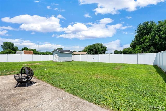 14 Perigen Lane, Granite City, IL 62040